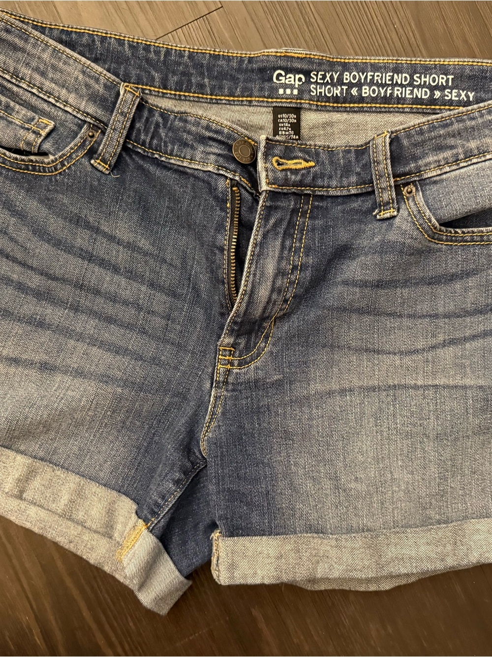 GAP "Sexy Boyfriend" Relaxed Denim Shorts - Light Blue